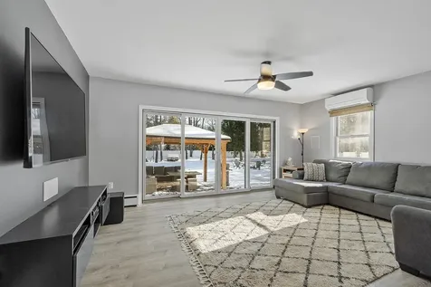 9 Davidson Avenue Merrimack NH 03054