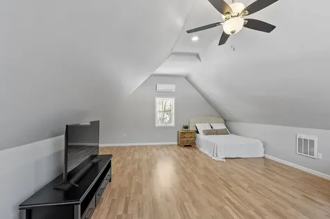 9 Davidson Avenue Merrimack NH 03054