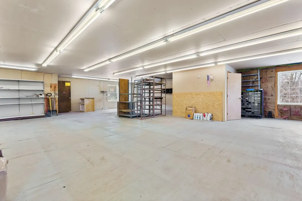 76 Maple Street Manchester NH 03103