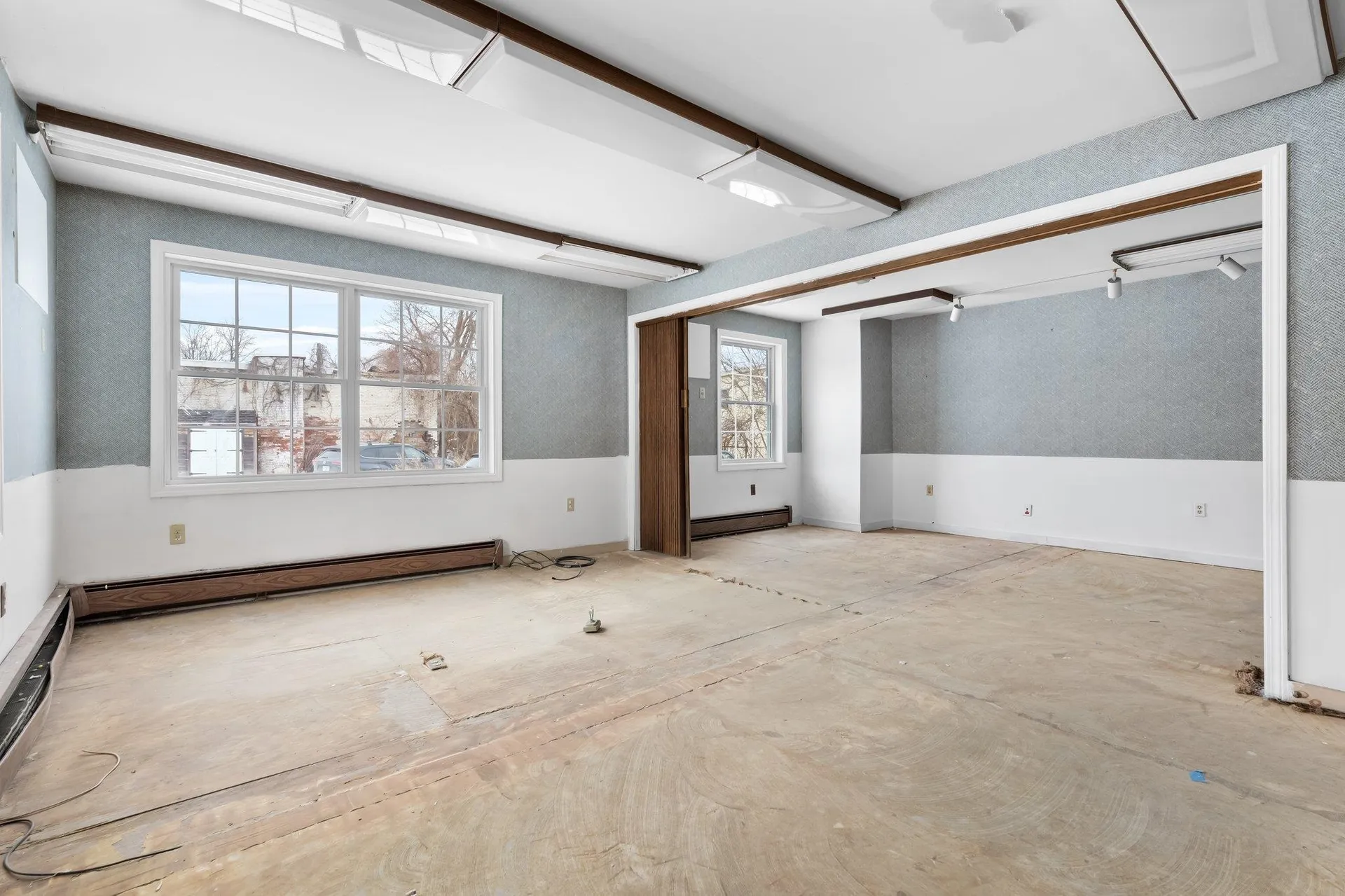 76 Maple Street Manchester NH 03103