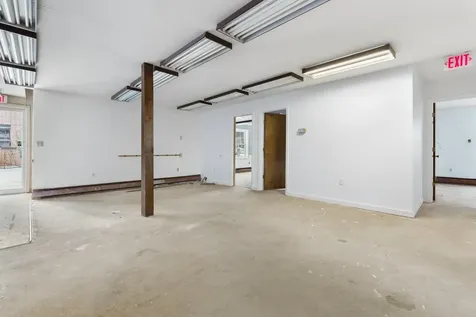 76 Maple Street Manchester NH 03103