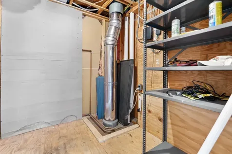 76 Maple Street Manchester NH 03103