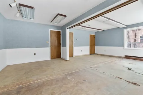 76 Maple Street Manchester NH 03103