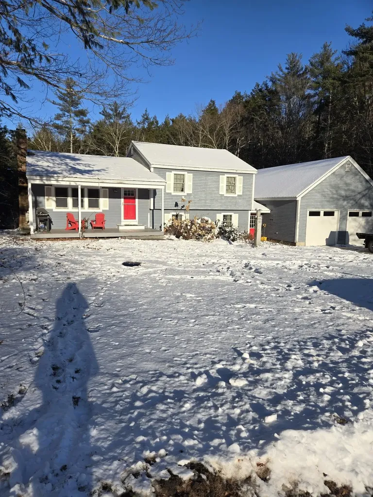 30 Tanglewood Drive Newton NH 03858