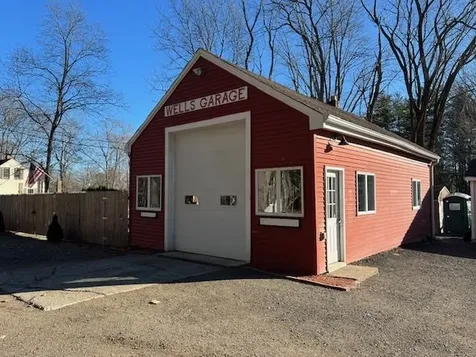 70 Walnut Avenue North Hampton NH 03862