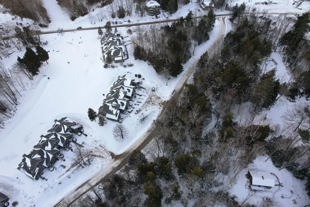 43 Tenney Brook Road Plymouth NH 03264