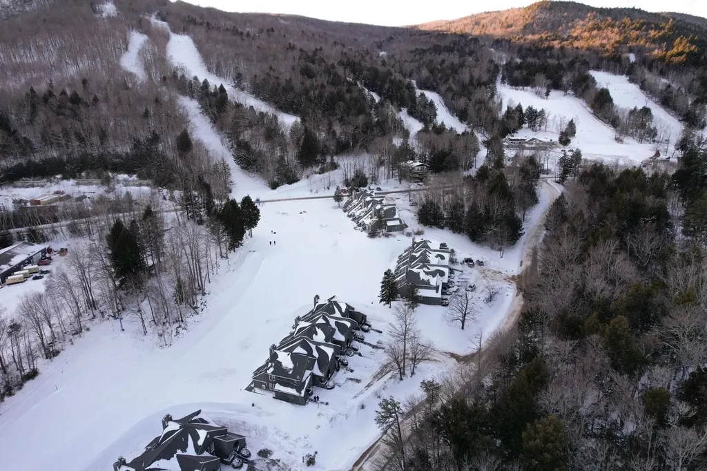 43 Tenney Brook Road Plymouth NH 03264