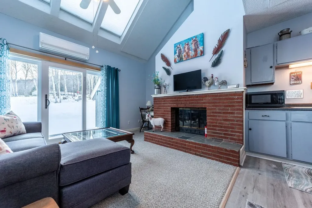 43 Tenney Brook Road Plymouth NH 03264