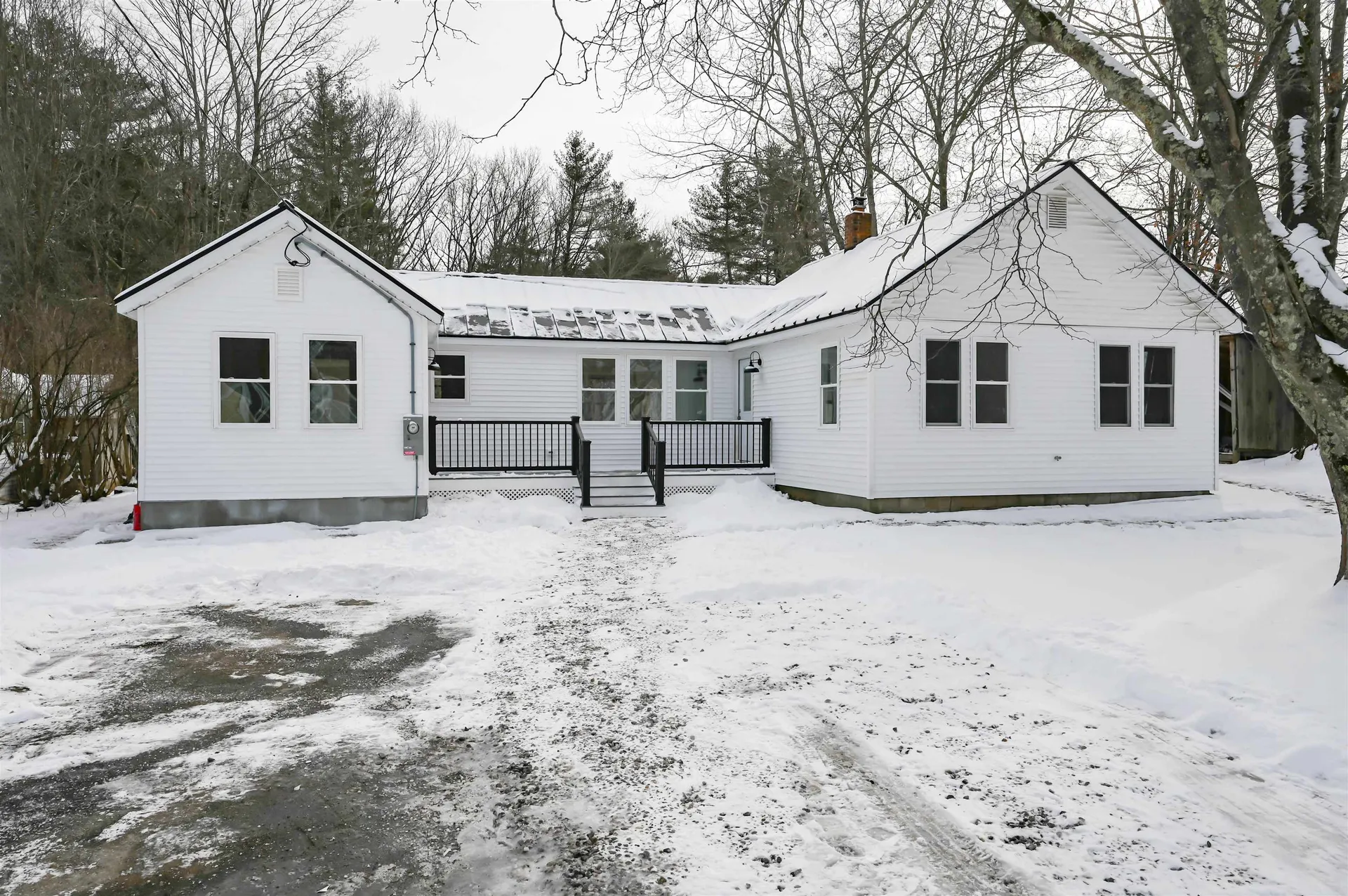 14 Bond Street Brookline NH 03033