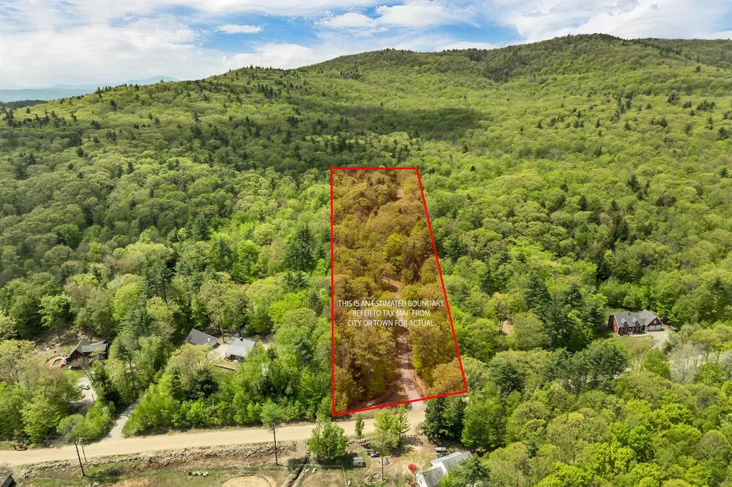 Mountain Road Sanbornton NH 03269