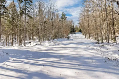 Mountain Road Sanbornton NH 03269