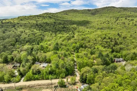 Mountain Road Sanbornton NH 03269