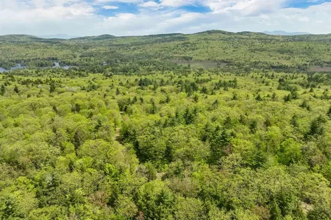 Mountain Road Sanbornton NH 03269