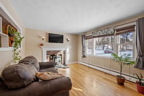 4 Frances Street Franklin NH 03235