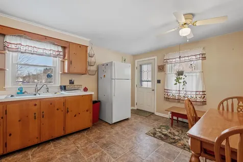 4 Frances Street Franklin NH 03235