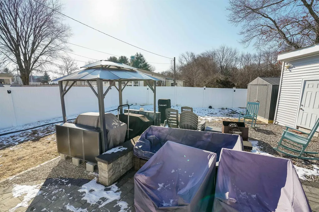 110 South Main Street Seabrook NH 03874