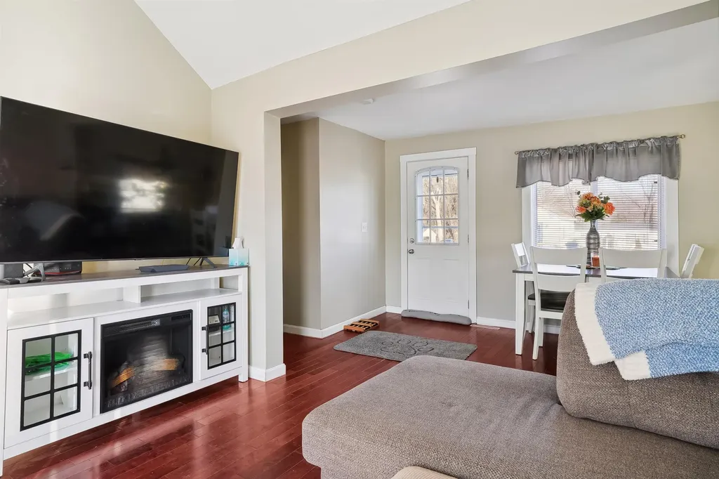 110 South Main Street Seabrook NH 03874