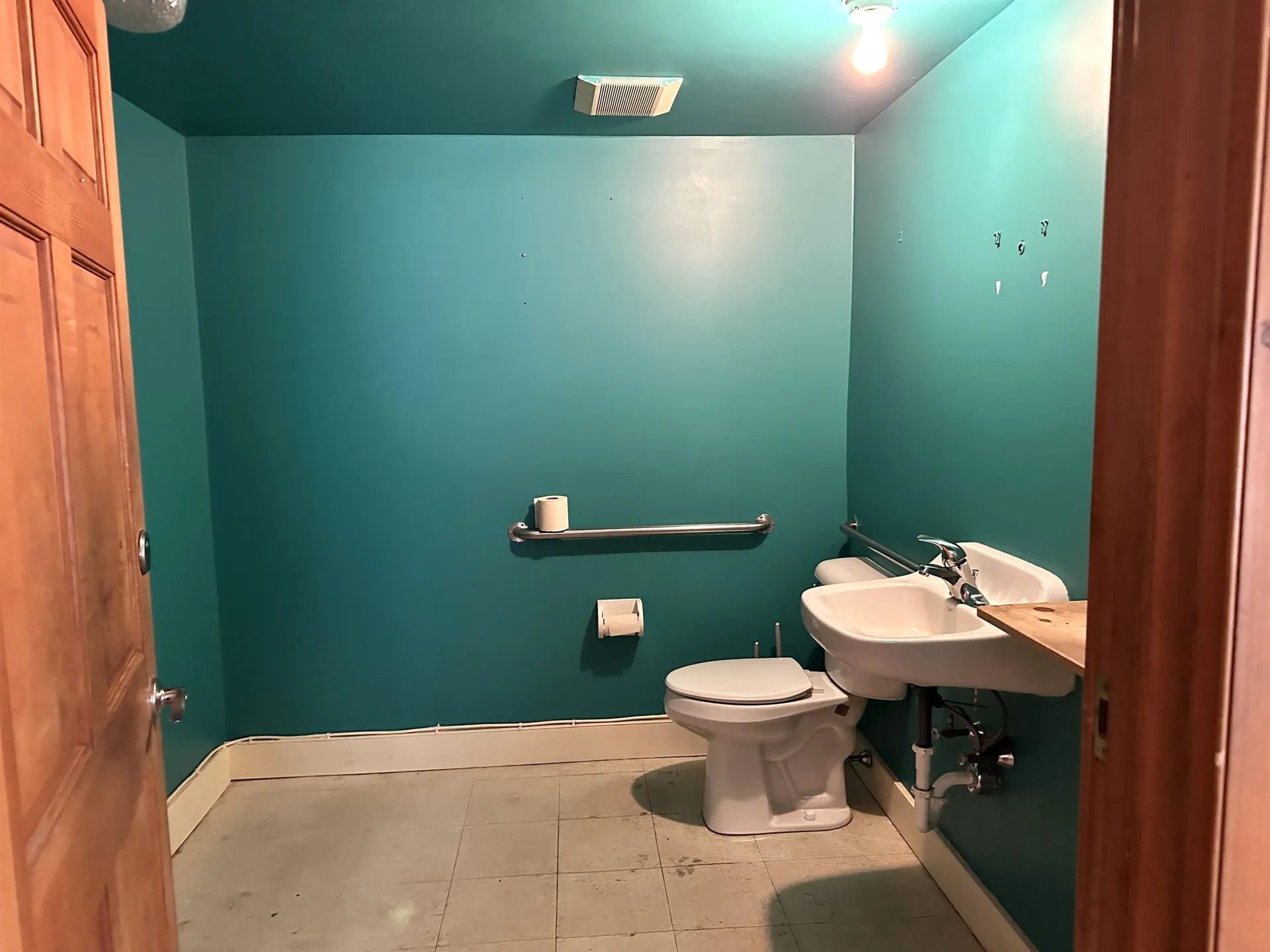 39 South Main Street Hardwick VT 05843