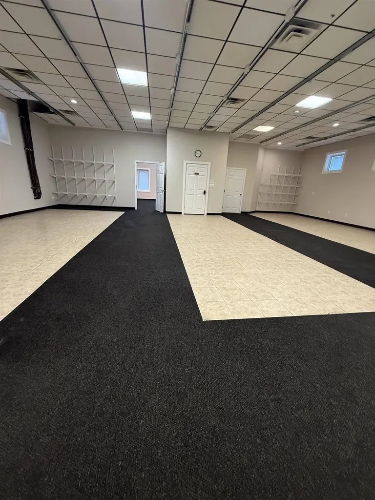 1376 Us Route 1 York ME 03902