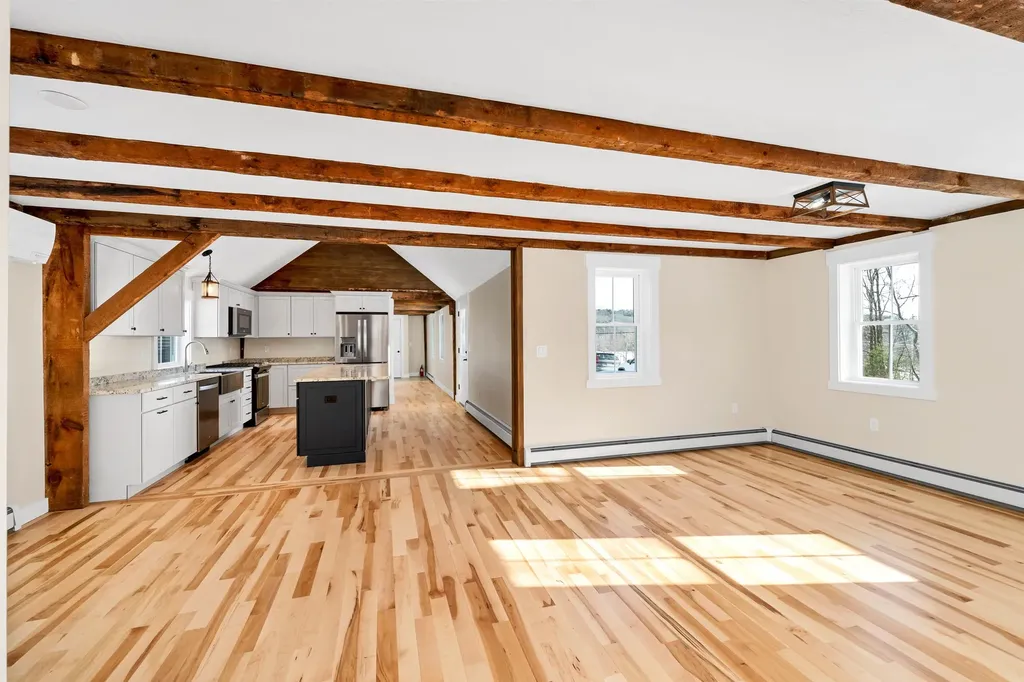 95 Plymouth Street Meredith NH 03253