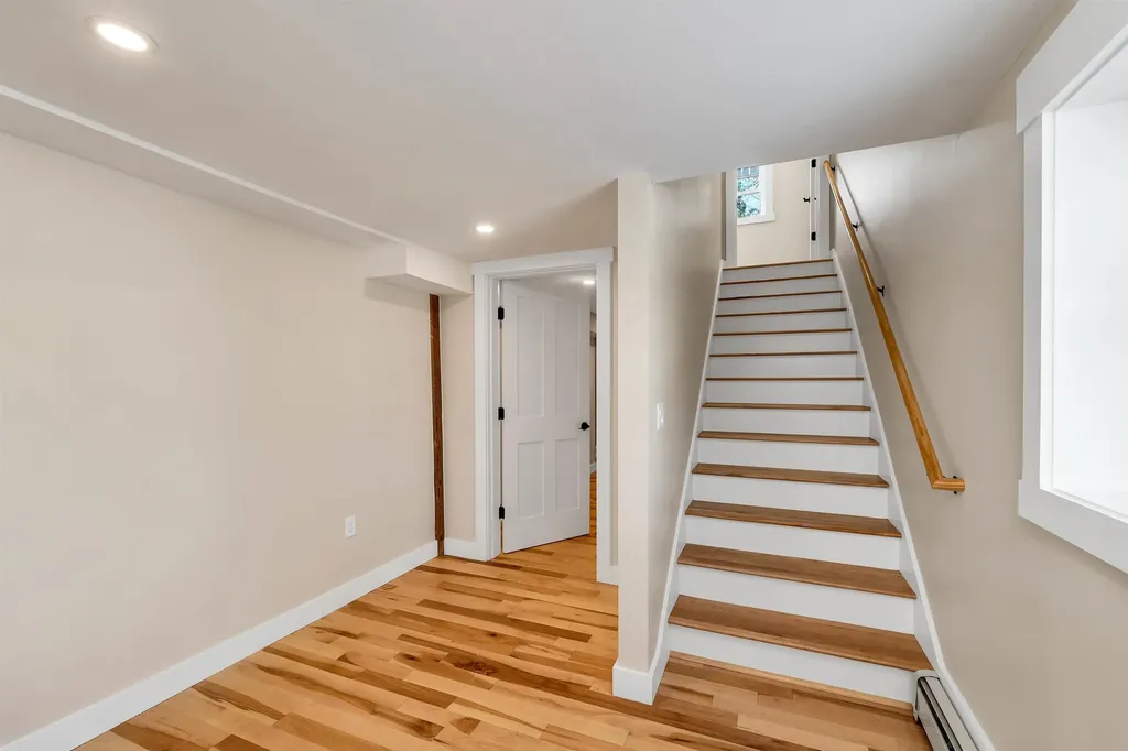 95 Plymouth Street Meredith NH 03253