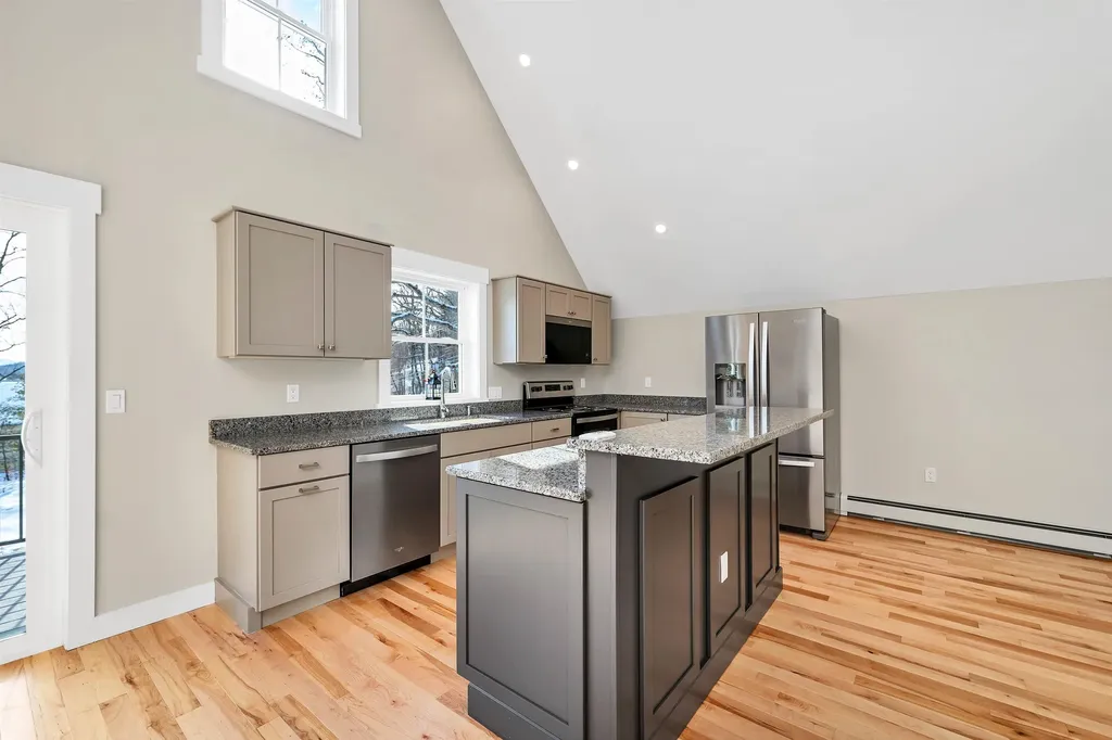 95 Plymouth Street Meredith NH 03253