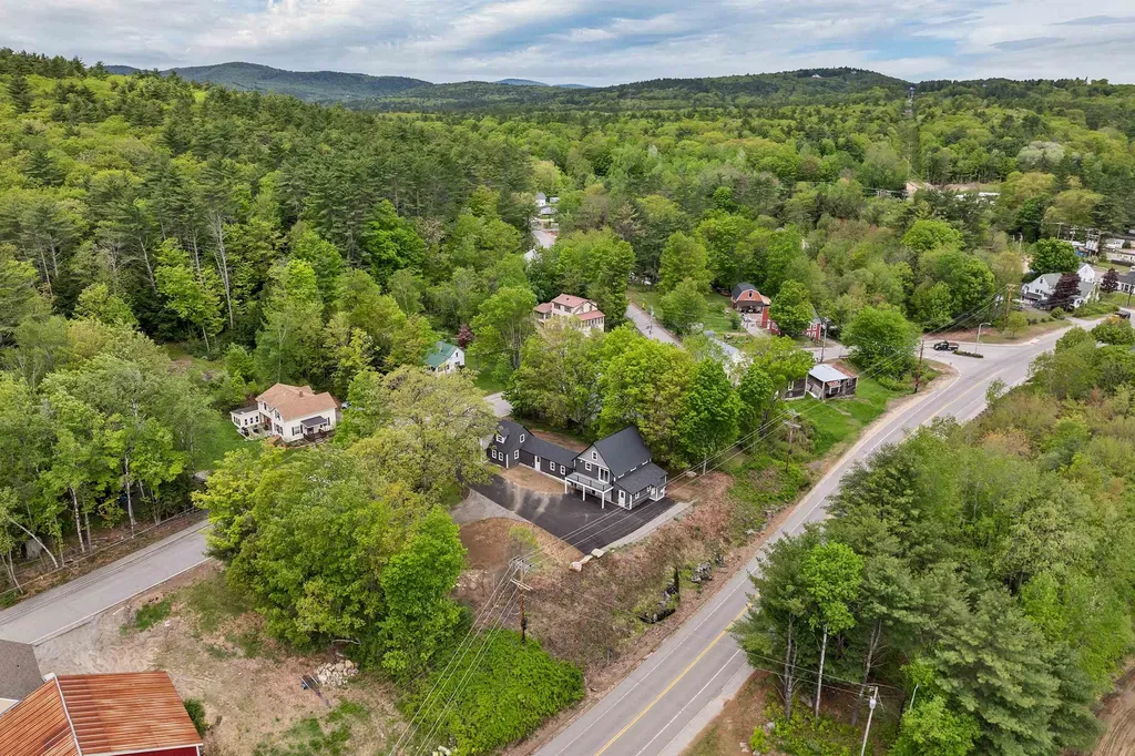 95 Plymouth Street Meredith NH 03253