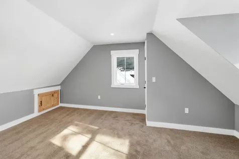 95 Plymouth Street Meredith NH 03253