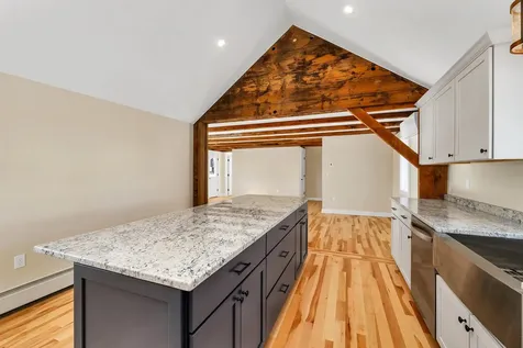 95 Plymouth Street Meredith NH 03253