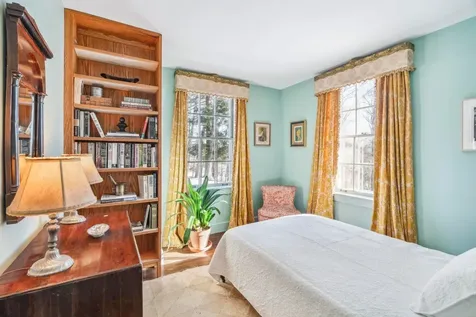 10 Bischoff Lane Hartland VT 05048