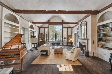 10 Bischoff Lane Hartland VT 05048