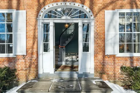 10 Bischoff Lane Hartland VT 05048