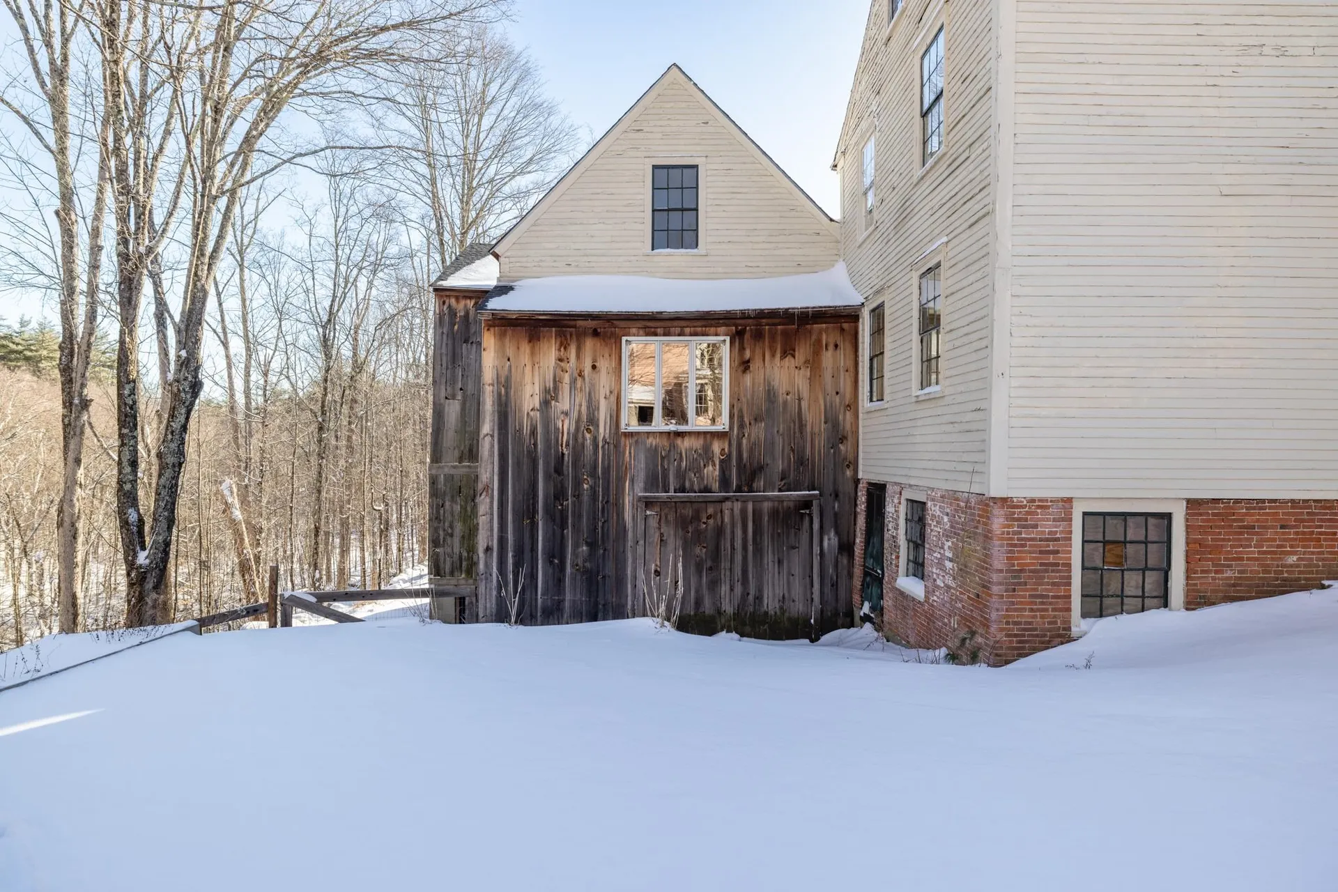 84 Main Street Francestown NH 03043