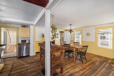 84 Main Street Francestown NH 03043