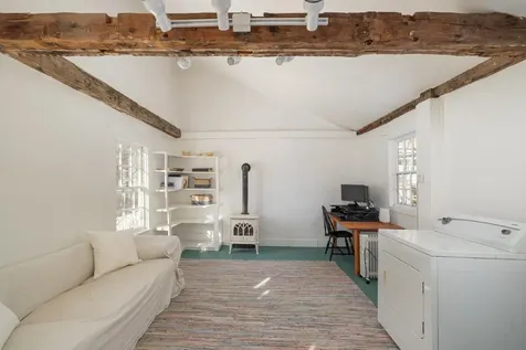 84 Main Street Francestown NH 03043