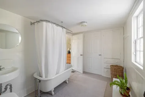 84 Main Street Francestown NH 03043