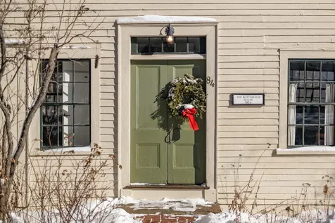 84 Main Street Francestown NH 03043