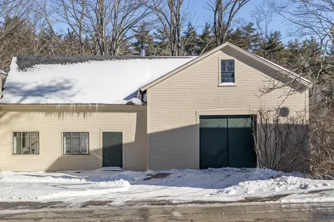 84 Main Street Francestown NH 03043