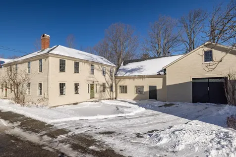 84 Main Street Francestown NH 03043