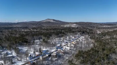 84 Main Street Francestown NH 03043