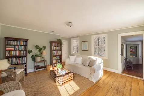 84 Main Street Francestown NH 03043