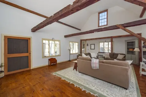 84 Main Street Francestown NH 03043