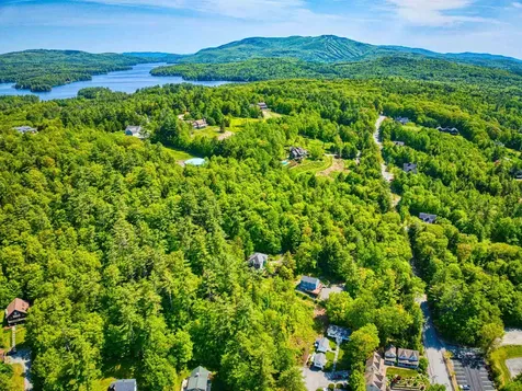 21/23 Burkehaven Hill Road Sunapee NH 03782