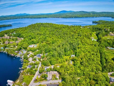 21/23 Burkehaven Hill Road Sunapee NH 03782