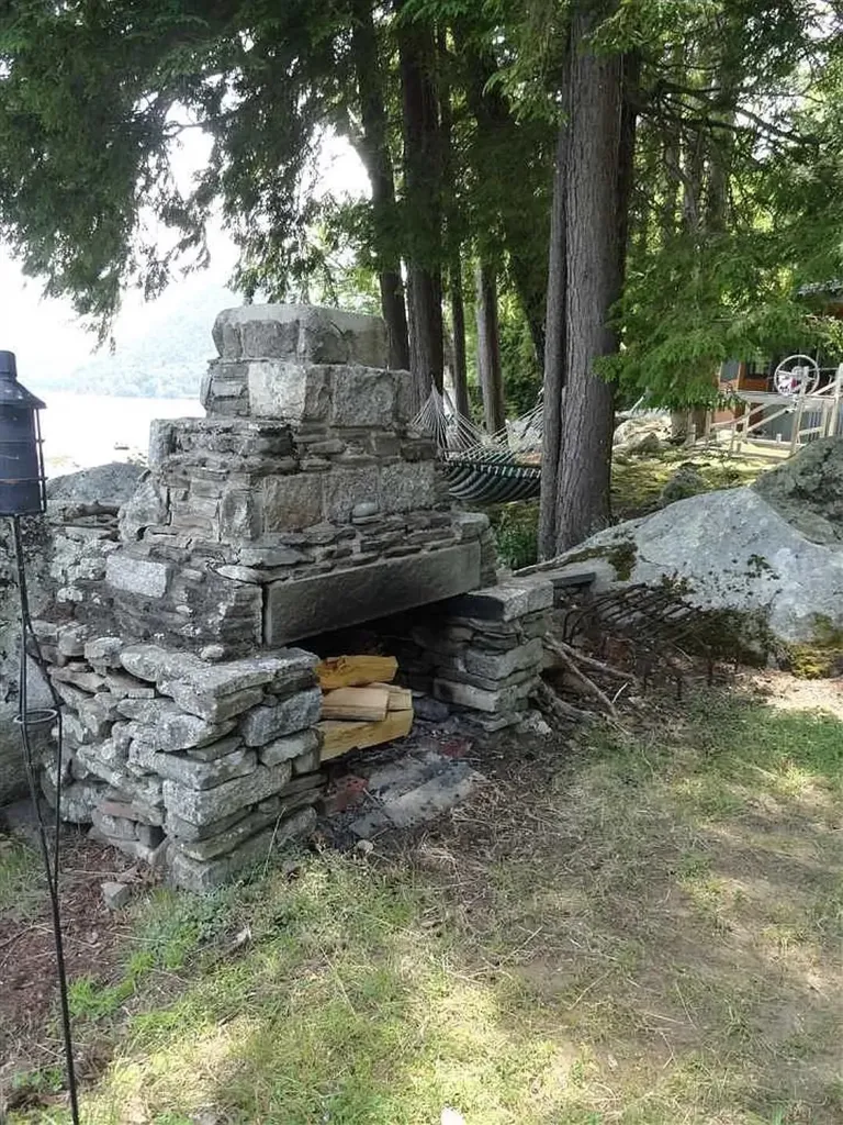 14 Crystal Springs Road Hebron NH 03241