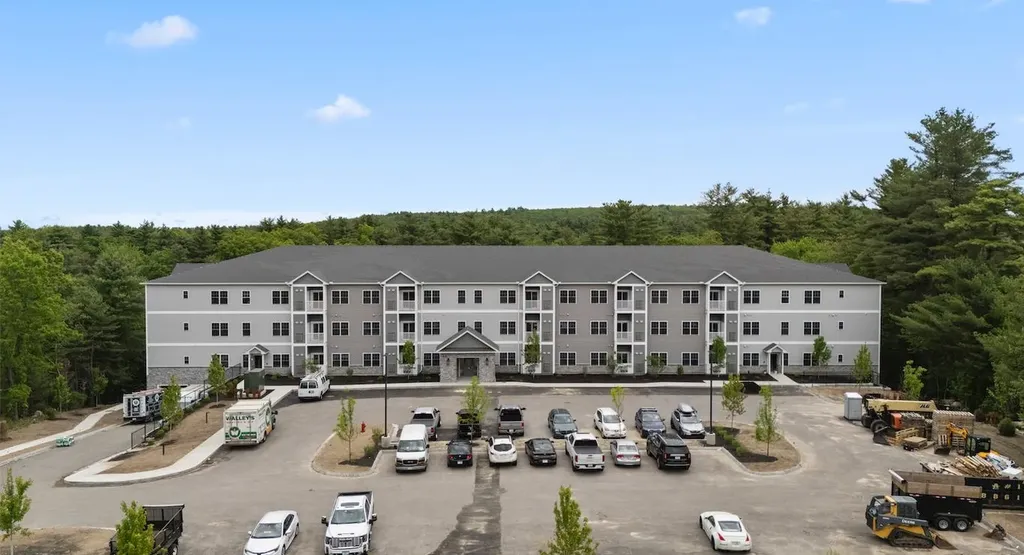 10100 S Willow Street Manchester NH 03103