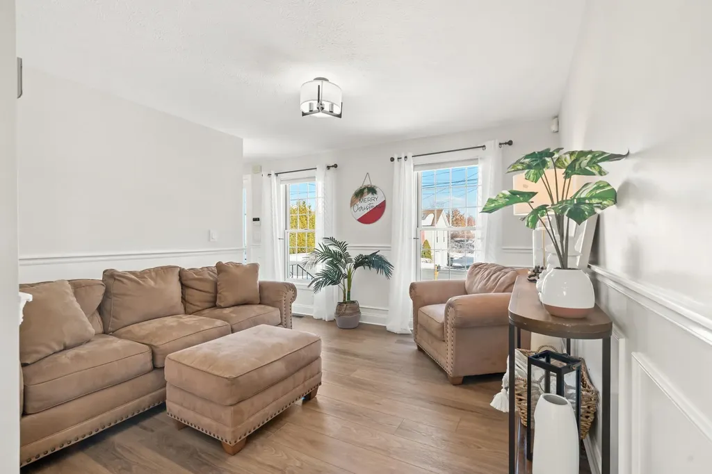 274 Aaron Drive Manchester NH 03109