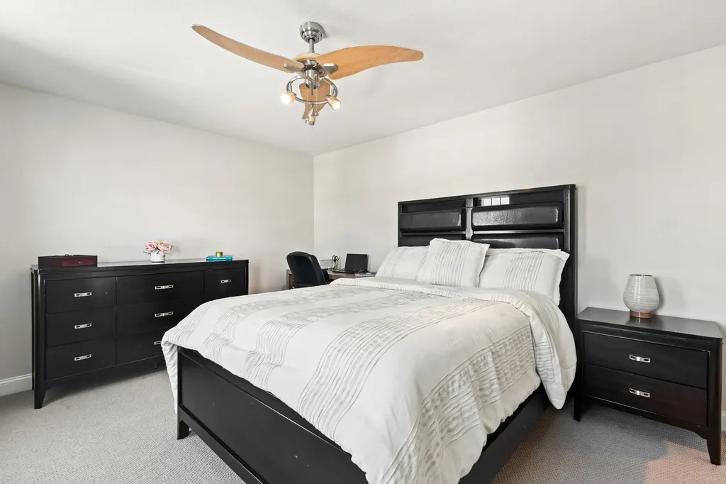 274 Aaron Drive Manchester NH 03109