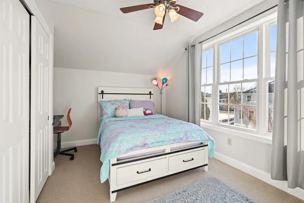 274 Aaron Drive Manchester NH 03109