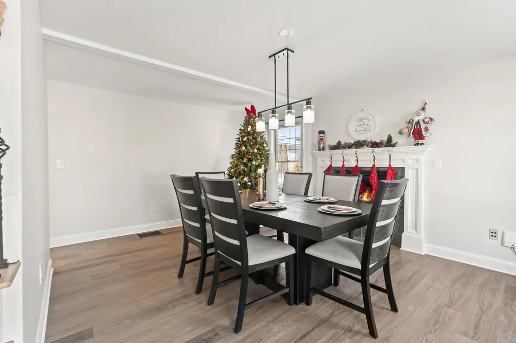 274 Aaron Drive Manchester NH 03109